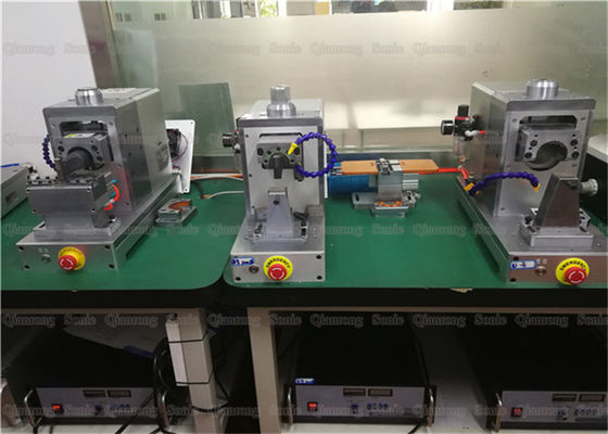 Sprzęt do spawania ultradźwiękowego metalu o mocy 3000 W do spawania siatek niklowych i płyt niklowych